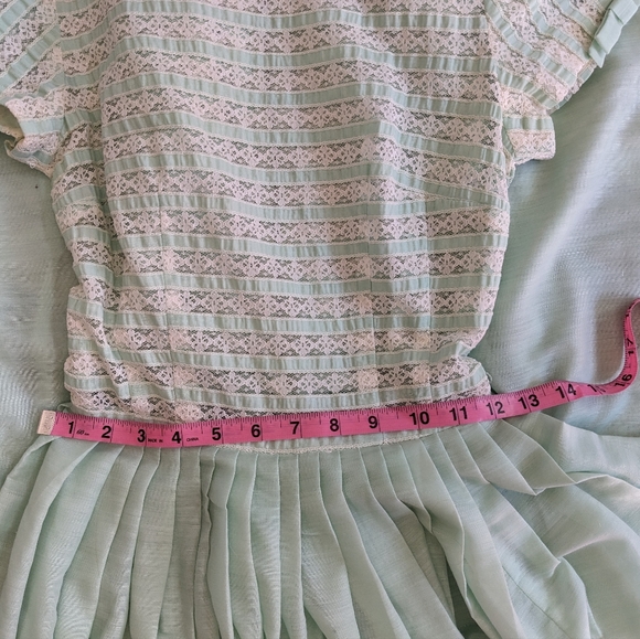 50s Vintage Dress - Picture 4 of 10